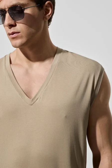 Tencel V neck sleeveless tee